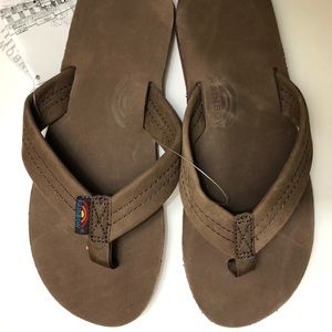 4.5 expresso rainbow flip flops